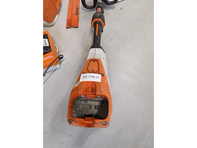 2x accu tuin gereedschap, stihl, hla135, ar3000l en hsa 85, 2021 - afbeelding 11 van  15