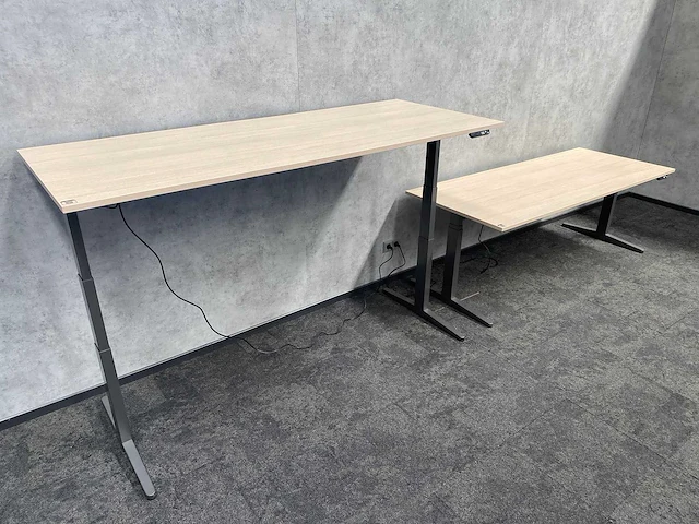 2x ahrend - elektrisch zit-sta bureau 200x80 - afbeelding 1 van  12