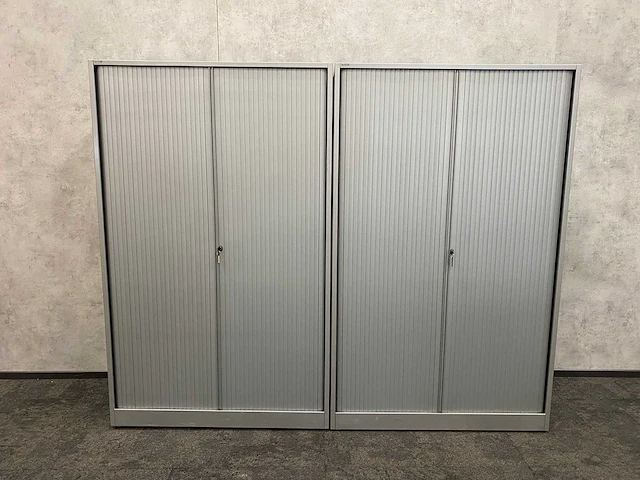 2x ahrend - hoge stalen roldeurkast - afbeelding 1 van  9