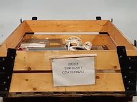 2x antenne verdeelstation en 1x roterende pomp - afbeelding 1 van  6