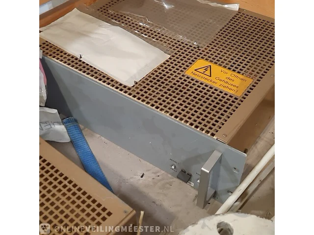 2x antenne verdeelstation en 1x roterende pomp - afbeelding 5 van  6