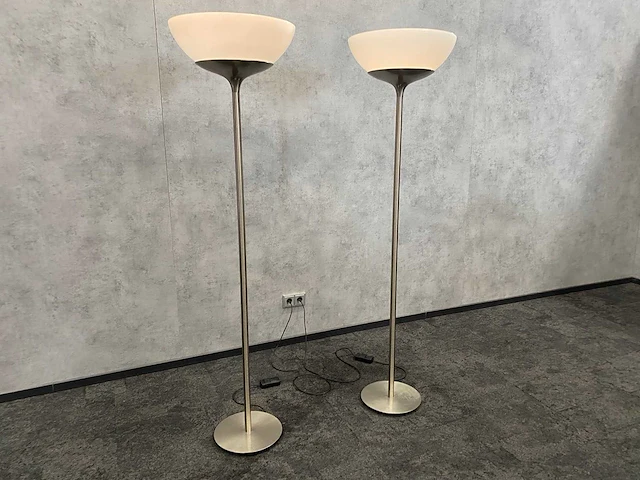 2x artemide - staande design lamp - dimbaar - afbeelding 3 van  8