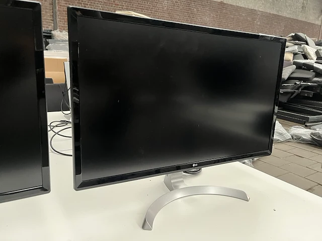 2x beeldscherm 27" lg, 27ud59 - afbeelding 2 van  6