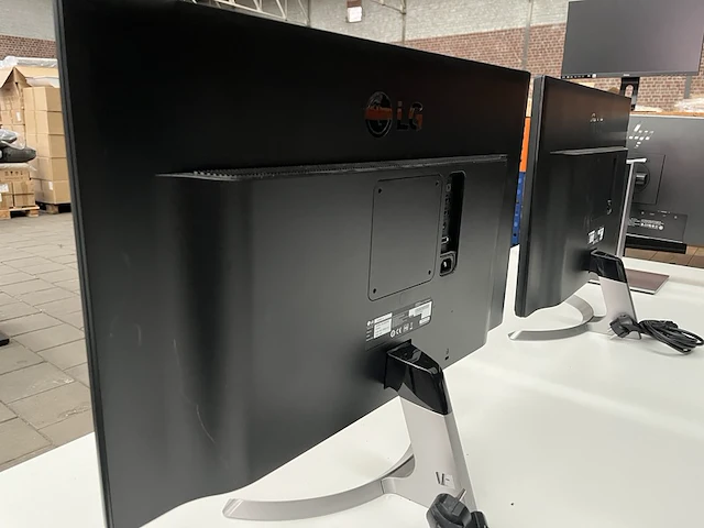 2x beeldscherm 27" lg, 27ud59 - afbeelding 4 van  6