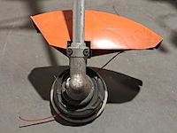 2x benzine bosmaaier met draadkop stihl, fs 450, bouwjaar 2007 - afbeelding 10 van  11