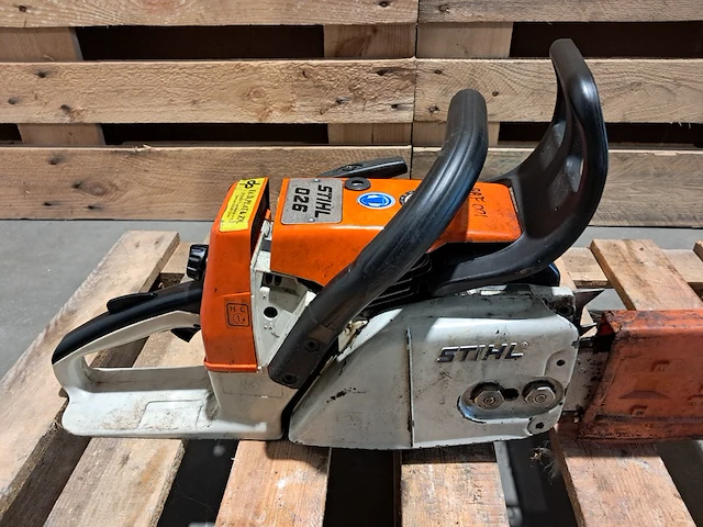 2x benzine kettingzaag, dolmar | stihl - afbeelding 2 van  12