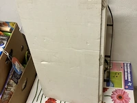 2x bloemenrek metaal met 3 bloemenhangers. wordt uiteraard zonder bloemen geleverd - afbeelding 6 van  7