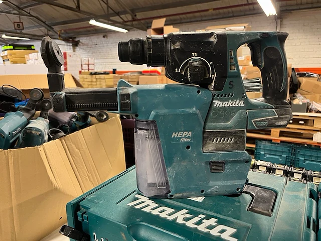 2x boormachine in m-box makita, dhr242zjw - afbeelding 4 van  7