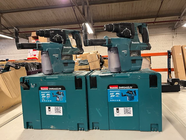 2x boormachine in m-box makita, dhr242zjw - afbeelding 2 van  6