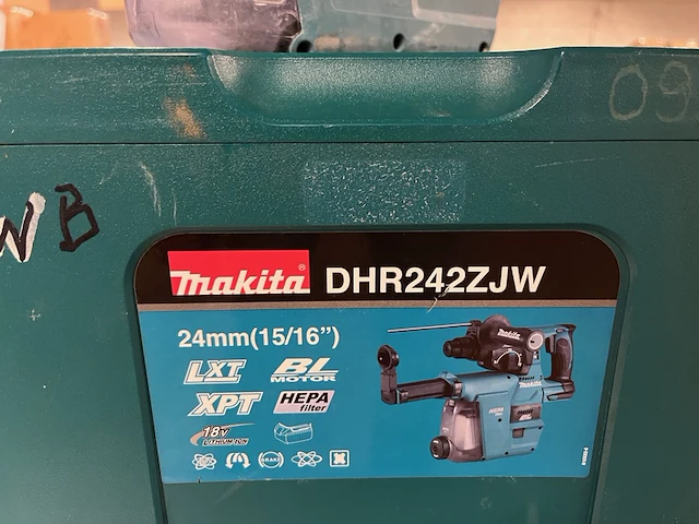 2x boormachine in m-box makita, dhr242zjw - afbeelding 6 van  6