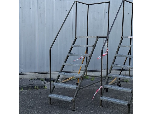 2x bordestrap - afbeelding 9 van  16