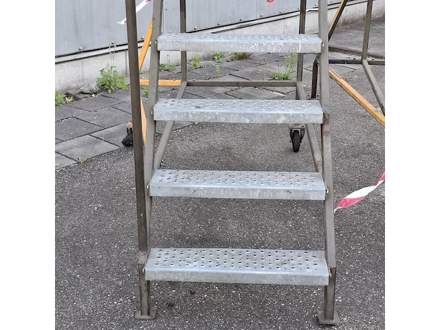 2x bordestrap - afbeelding 13 van  16