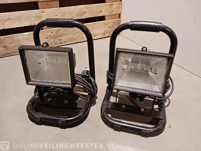 2x bouwlamp en inklapbare werkbank - afbeelding 3 van  10