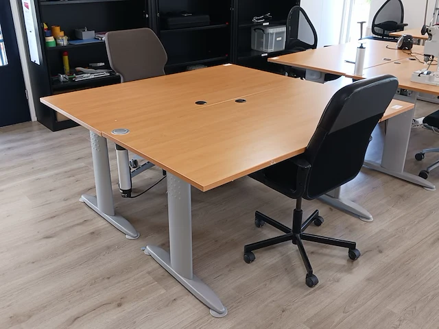 2x bureau met 2x bureaustoel | locatie roden - afbeelding 1 van  11