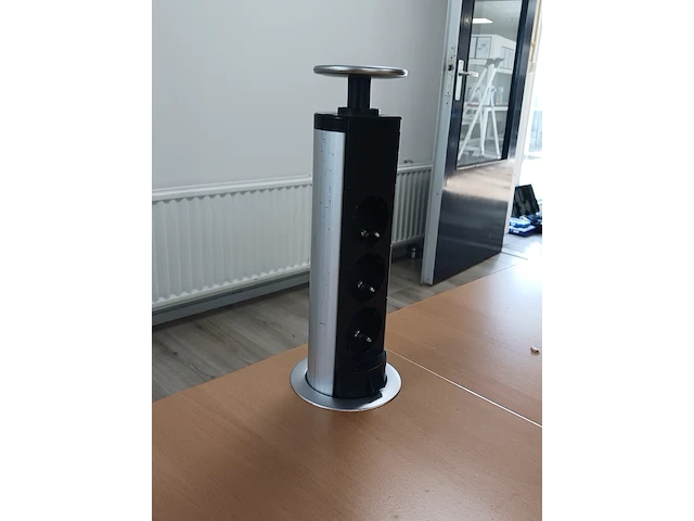 2x bureau met 2x bureaustoel | locatie roden - afbeelding 6 van  11