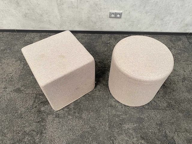 2x buzzispace buzzispot - akoestische design poef - taupe - afbeelding 6 van  9