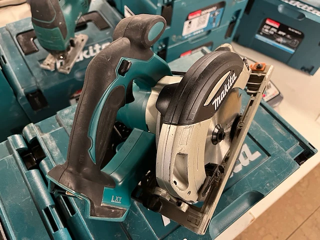 2x cirkelzaag in m-box makita, dhs630zj - afbeelding 4 van  7