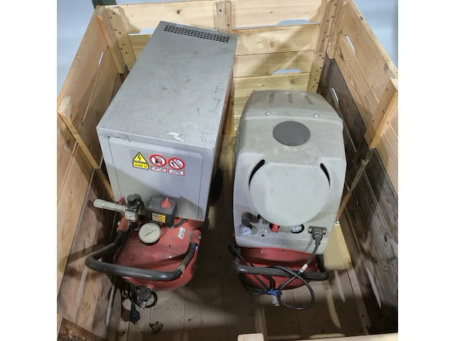 2x compressor, fini en dari, pulsar 282m/50 en silbox 2,5/285 - afbeelding 2 van  9