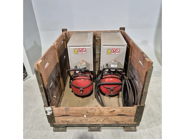 2x compressor, fini, pulsar 282 - afbeelding 1 van  9