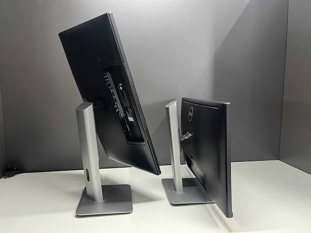 2x dell ultrasharp 2414hb - 24" monitor - hdmi, dp, usb - afbeelding 3 van  12