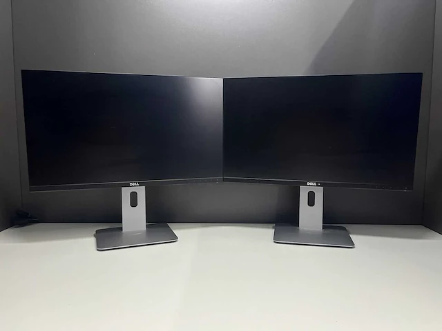 2x dell ultrasharp 2414hb - 24" monitor - hdmi, dp, usb - afbeelding 1 van  12