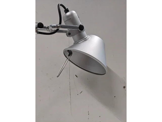 2x design bureaulamp artemide, tolomeo, design m. de lucchi g.fassina - afbeelding 8 van  10