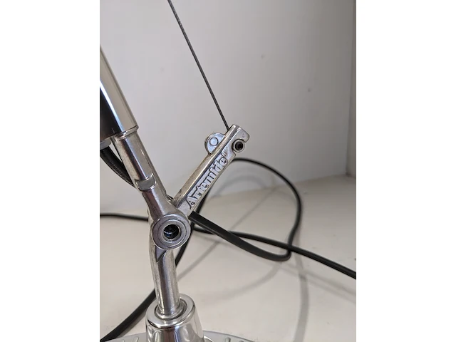 2x design bureaulamp artemide, tolomeo, design m. de lucchi g.fassina - afbeelding 9 van  12