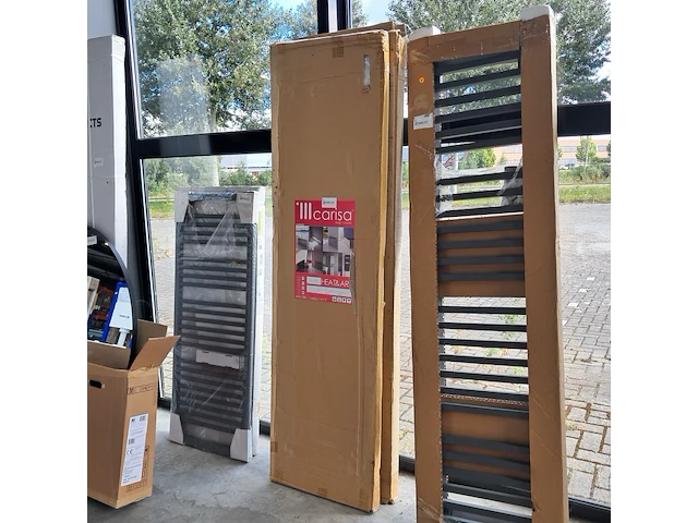 2x designradiator, carissa, trojan, matwit - afbeelding 1 van  4