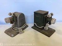 2x dia projector