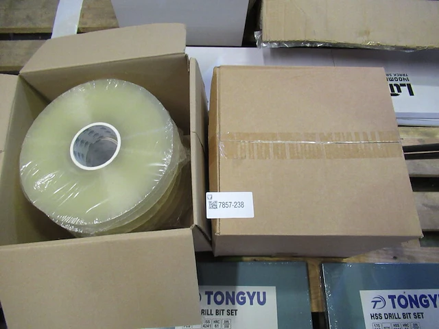 2x doos tape , s&scope, verpakkingstape - afbeelding 1 van  1