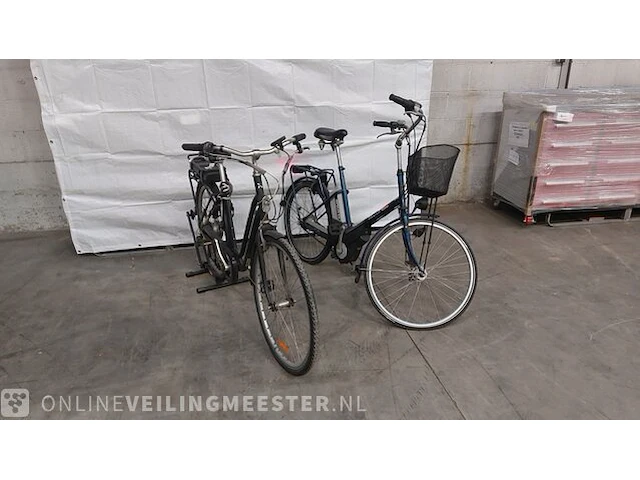 2x elektrische damesfiets sparta en b-twin - afbeelding 1 van  23