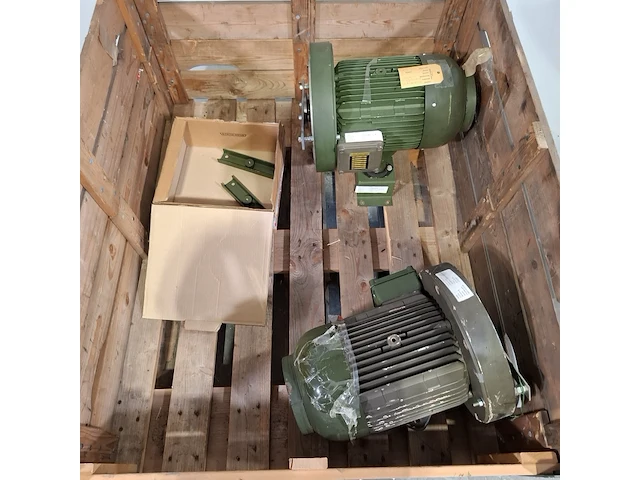 2x elektromotor, o.a kirsch, o.a d5500 - afbeelding 2 van  8