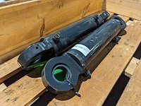 2x enkelwerkende cilinder d=80 slag 270 h.o.h. 570mm - afbeelding 1 van  6
