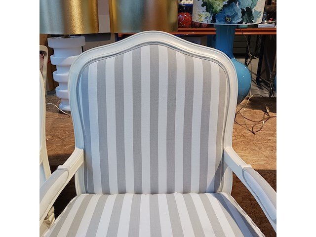 2x fauteuil, 1x hocker en 6x plaid, o.a. most en by louise - afbeelding 17 van  21