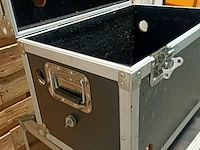 2x flightcase - afbeelding 6 van  9