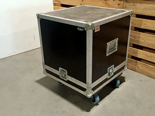 2x flightcase - afbeelding 8 van  9