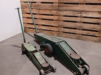 2x garage krik, o.a. compac, 15 t & 2 t - afbeelding 1 van  17