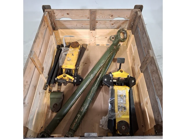 2x garagekrik en 2x metalen onderdeel, o.a omega - afbeelding 4 van  11