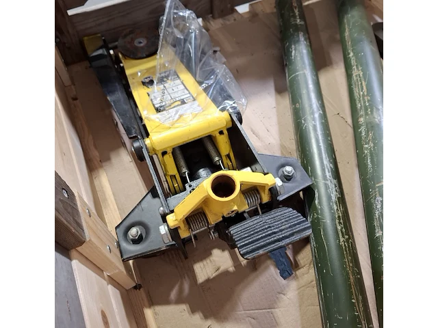 2x garagekrik en 2x metalen onderdeel, o.a omega - afbeelding 8 van  11