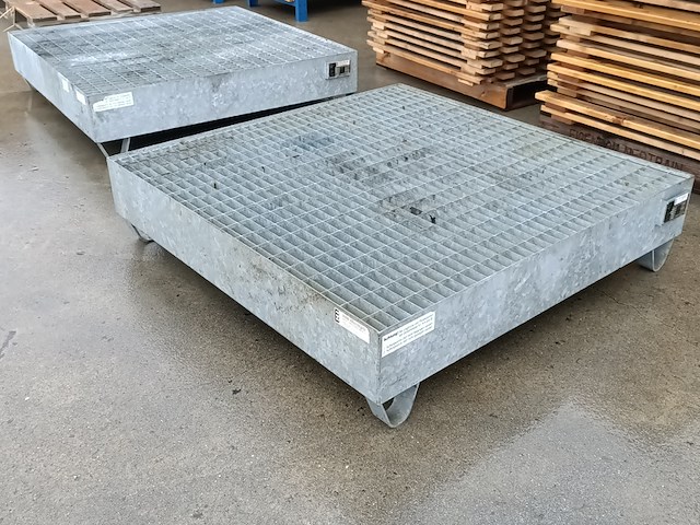 2x gegalvaniseerde lekbak, 2033, bouwjaar 2003 - afbeelding 5 van  7