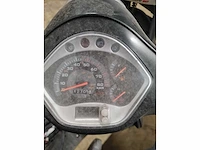 2x gts toscana - voor onderdelen - scooter - afbeelding 7 van  8