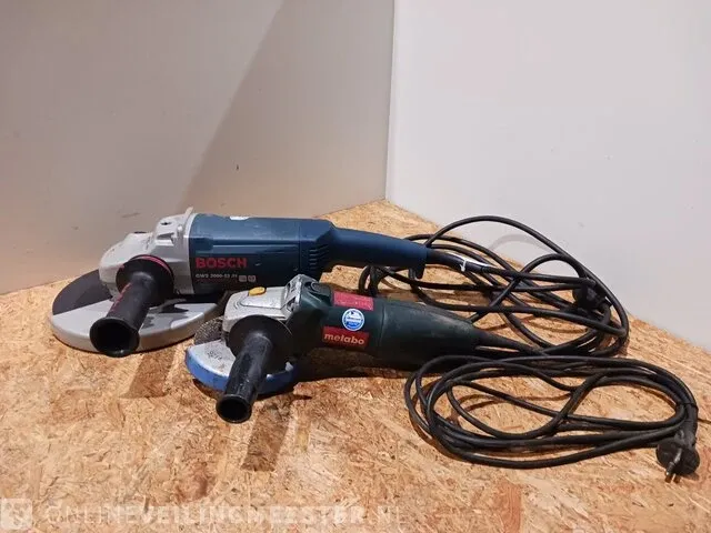 2x haakse slijper bosch en metabo - afbeelding 1 van  9
