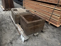 2x hardhouten bloembakken - afbeelding 1 van  2