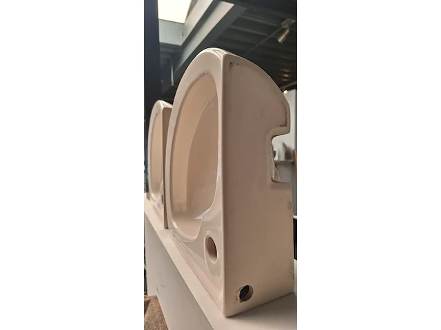2x hoekfonteintjes, duravit, pergamon - afbeelding 3 van  4