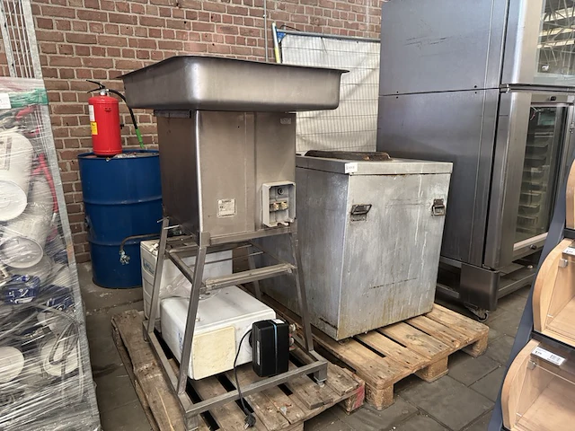 2x horeca apparatuur divers - afbeelding 1 van  12