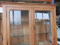2x houten vitrine hangkast - afbeelding 3 van  4