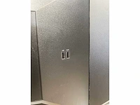 2x hp e22 g4 - 22'' monitor op verstelbare voet - hdmi, dp, vga - afbeelding 14 van  22