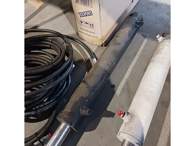 2x hydraulische cilinder - afbeelding 3 van  16