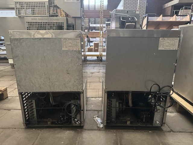 2x ijsblokjesmachine engelen-heere, zb-50 ice cube machine - afbeelding 4 van  6