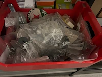 2x inhoud stellingvak bouwmarkt artikelen - afbeelding 7 van  8